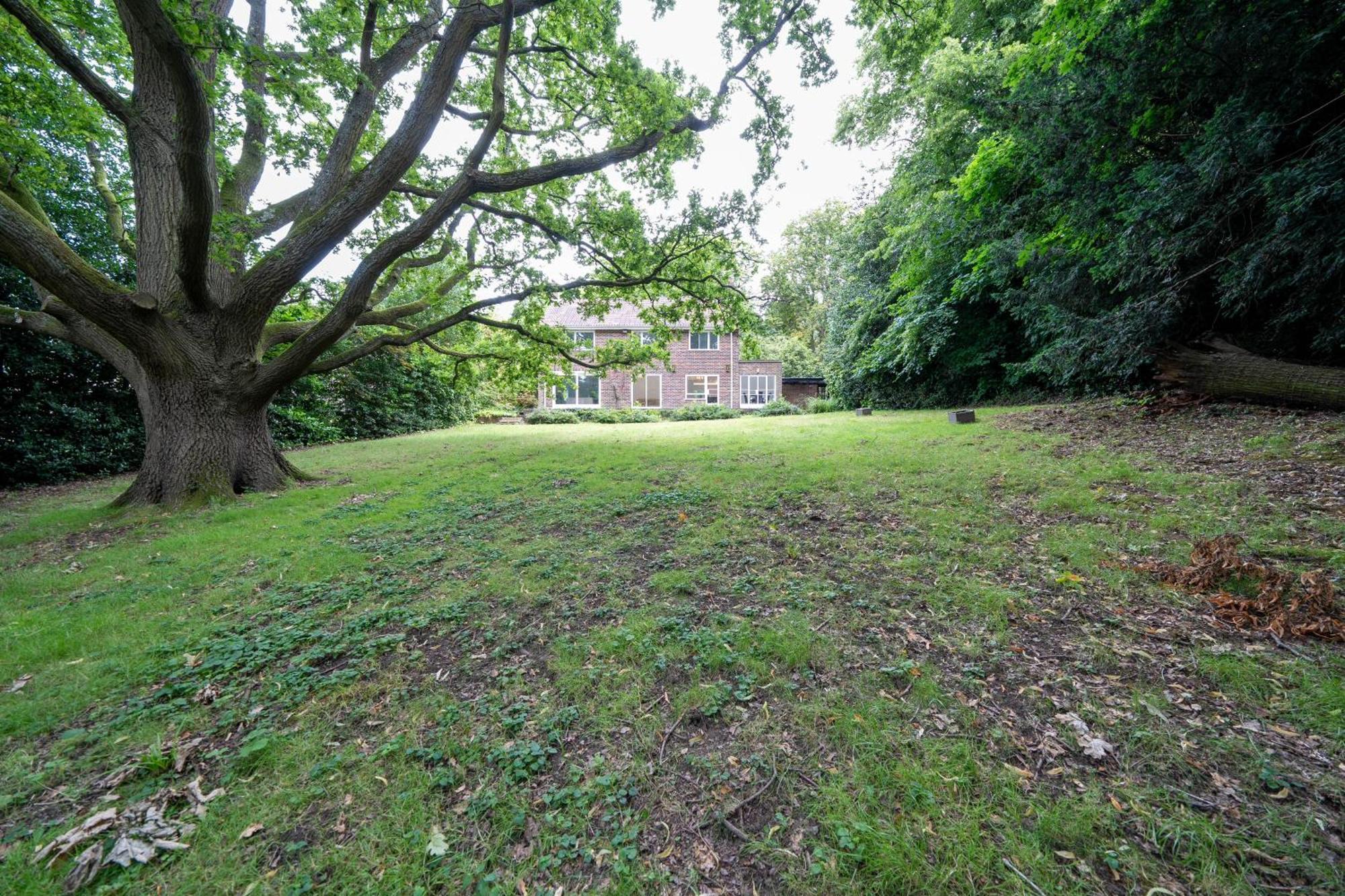 Вілла House On The Hill Harrow on the Hill Екстер'єр фото